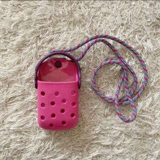 クロックス(crocs)のクロックス　紐付き　ワニ　携帯　ケース　小物入れ　にも(小物入れ)