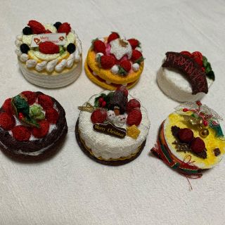 ハンドメイドケーキの置物(人形)