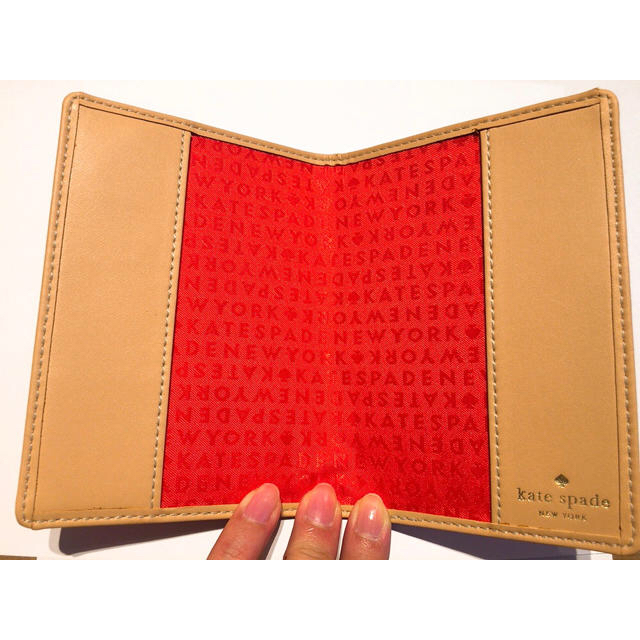 人気 モデル - 【匿名配送】kate spade ケイトスペード パスポート