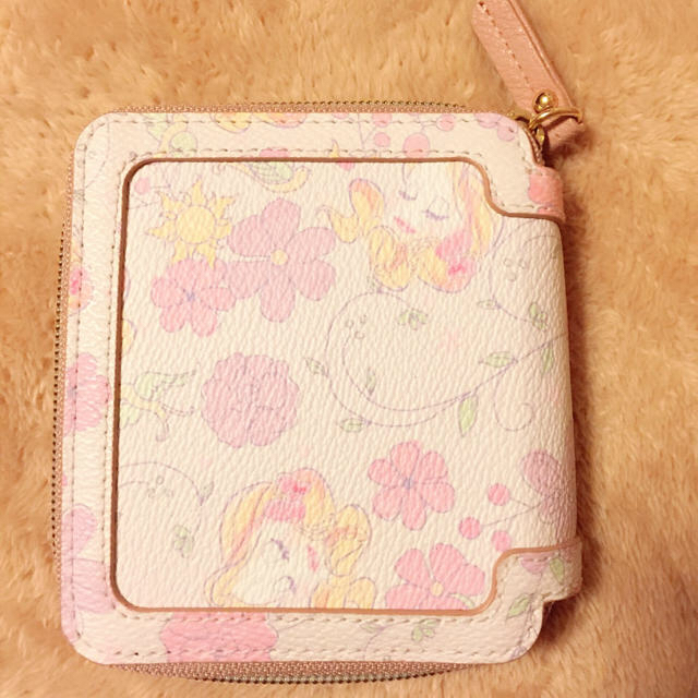 Disney(ディズニー)のラプンツェル お財布 👛 レディースのファッション小物(財布)の商品写真