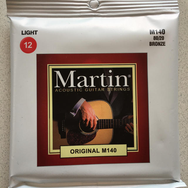 Martin(マーティン)のMartin マーチン　M140 弦　1セット　新品未使用　復刻版パッケージ 楽器のギター(弦)の商品写真