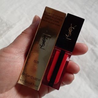 イヴサンローランボーテ(Yves Saint Laurent Beaute)のしか様専用☆ysl ヴェルニ　ウォーター　スティン６０８(口紅)