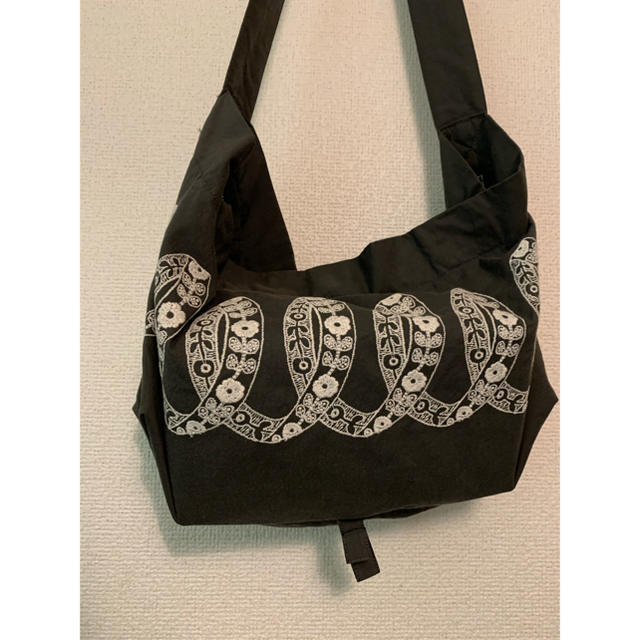 mina perhonen(ミナペルホネン)のミナペルホネン ショルダーバッグ ボディバッグ 小 ribbon リボン レディースのバッグ(ショルダーバッグ)の商品写真