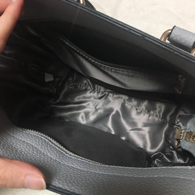 【oj様専用】ショルダーバッグ&クッションファンデ レディースのバッグ(ショルダーバッグ)の商品写真