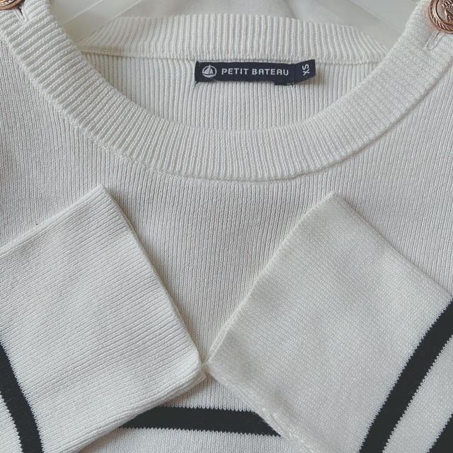 PETIT BATEAU(プチバトー)のPETIT BATEAU パネルボーダー肩ボタンニットプルオーバー レディースのトップス(ニット/セーター)の商品写真