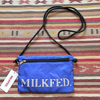 ミルクフェド(MILKFED.)のMILKFED. ミルクフェド サコッシュ 斜め掛け バッグ 軽量 青(ショルダーバッグ)