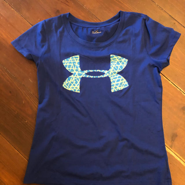 UNDER ARMOUR(アンダーアーマー)のアンダーアーマTシャツ レディースのトップス(Tシャツ(半袖/袖なし))の商品写真