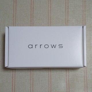 アローズ(arrows)のarrows M05 SIMフリー ブラック(スマートフォン本体)