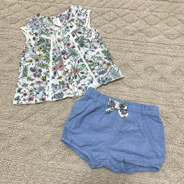 H&M(エイチアンドエム)のH&M 花柄トップス&ボトムス セット キッズ/ベビー/マタニティのベビー服(~85cm)(Ｔシャツ)の商品写真