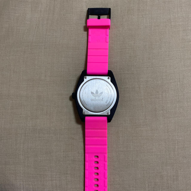 adidas(アディダス)のadidas 時計 メンズの時計(ラバーベルト)の商品写真