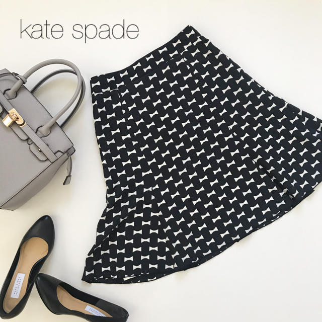 kate spade new york(ケイトスペードニューヨーク)の★ケイトスペードニューヨーク★シルク入り リボン柄モノトーンスカート レディースのスカート(ひざ丈スカート)の商品写真