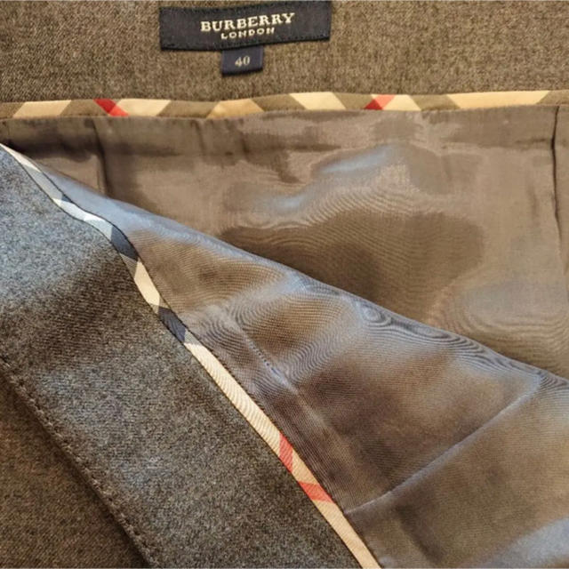 BURBERRY(バーバリー)のBURBERRY LONDON スカート レディースのスカート(ひざ丈スカート)の商品写真