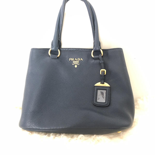 PRADA 正規品 限定商品ファッション小物