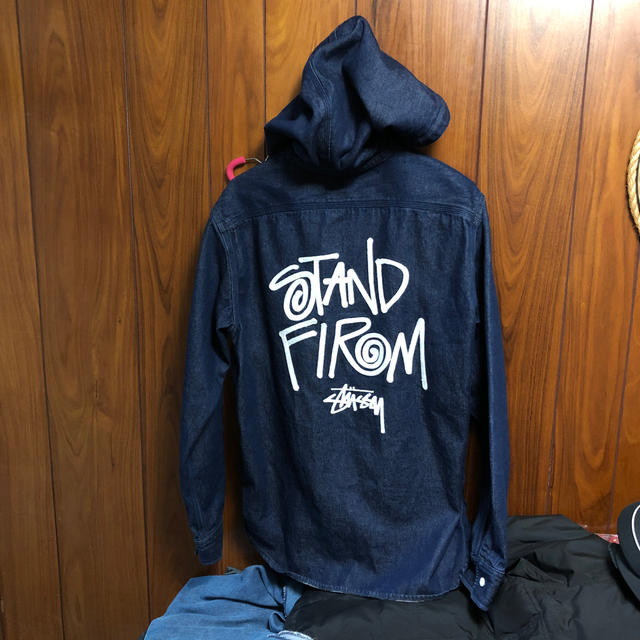 stussy ステューシー　男女兼用　Lサイズ　薄手・デニム・パーカー　正規品