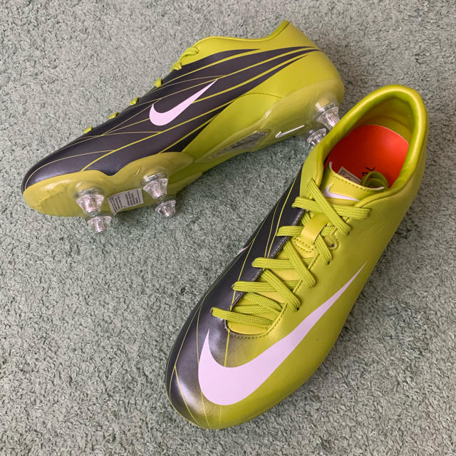 NIKE(ナイキ)のNike Mercurial Miracle 25.0cm スポーツ/アウトドアのサッカー/フットサル(シューズ)の商品写真