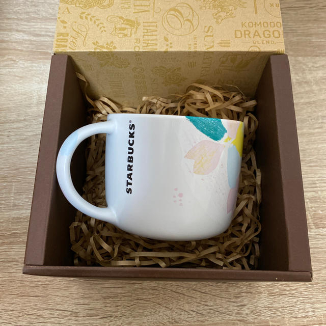 Starbucks Coffee(スターバックスコーヒー)のスターバックス　さくらマグカップ🌸 キッズ/ベビー/マタニティの授乳/お食事用品(マグカップ)の商品写真