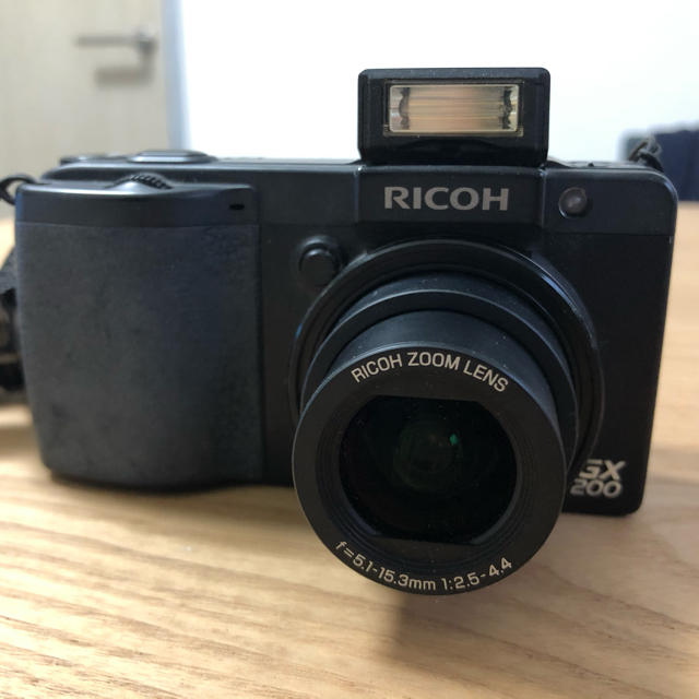 RICOH デジタルカメラ GX200