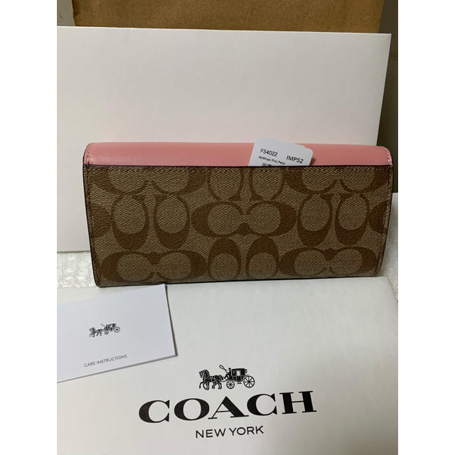 COACH(コーチ)の新品正規品　コーチ　長財布　PVCレザー シグネチャー ピンクブラウン レディースのファッション小物(財布)の商品写真