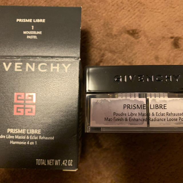 GIVENCHY(ジバンシィ)のGIVENCHY(ジバンシィ)　フェイスパウダー コスメ/美容のベースメイク/化粧品(フェイスパウダー)の商品写真