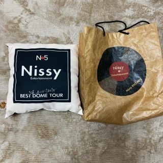 トリプルエー(AAA)の（値下げ）Nissy プレミアム席限定　bag.クッション(アイドルグッズ)