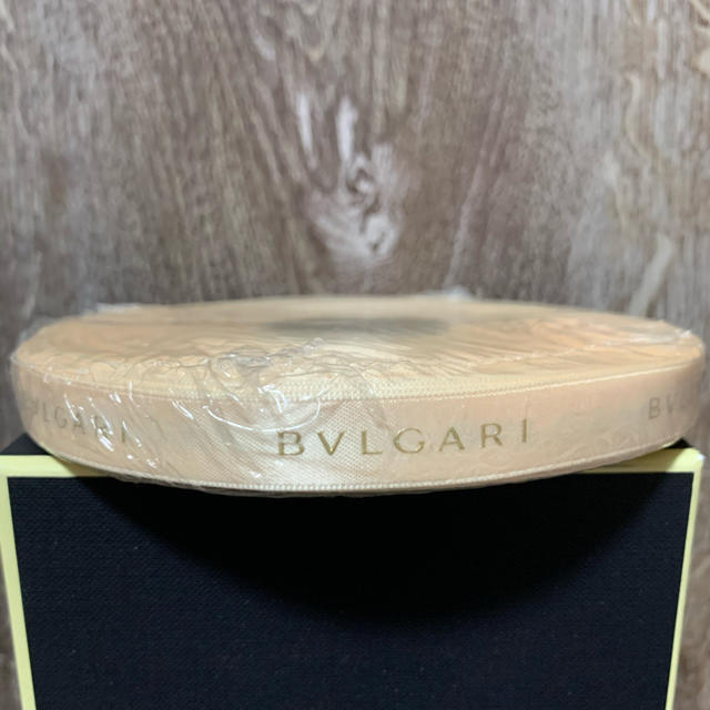 BVLGARI(ブルガリ)のブルガリ　リボン　新品　ロール　ピンクベージュ レディースのファッション小物(その他)の商品写真