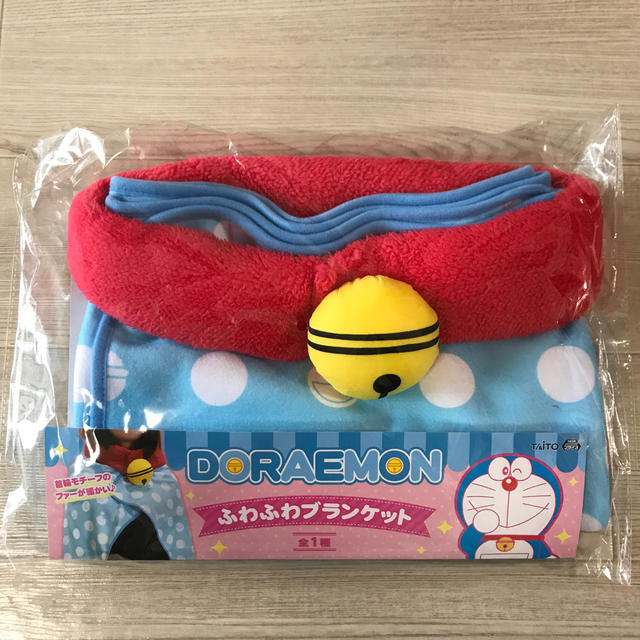 TAITO(タイトー)の【新品】ドラえもん　ふわふわブランケット エンタメ/ホビーのおもちゃ/ぬいぐるみ(キャラクターグッズ)の商品写真