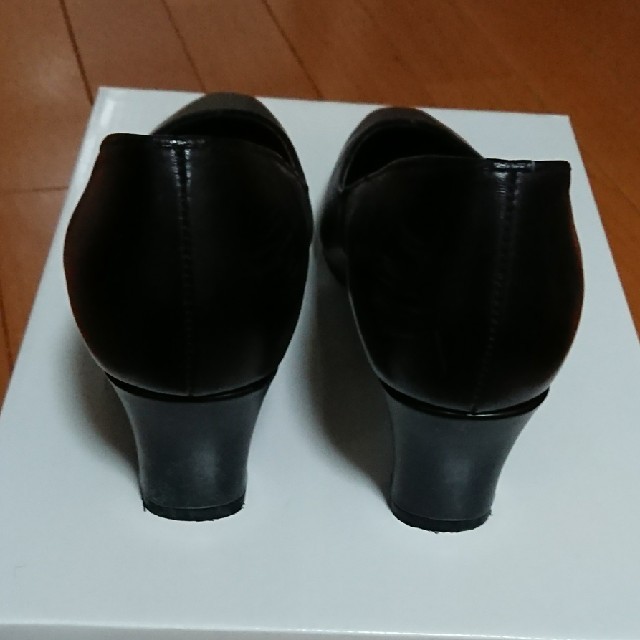 黒のパンプス size22㎝ 4E レディースの靴/シューズ(ハイヒール/パンプス)の商品写真
