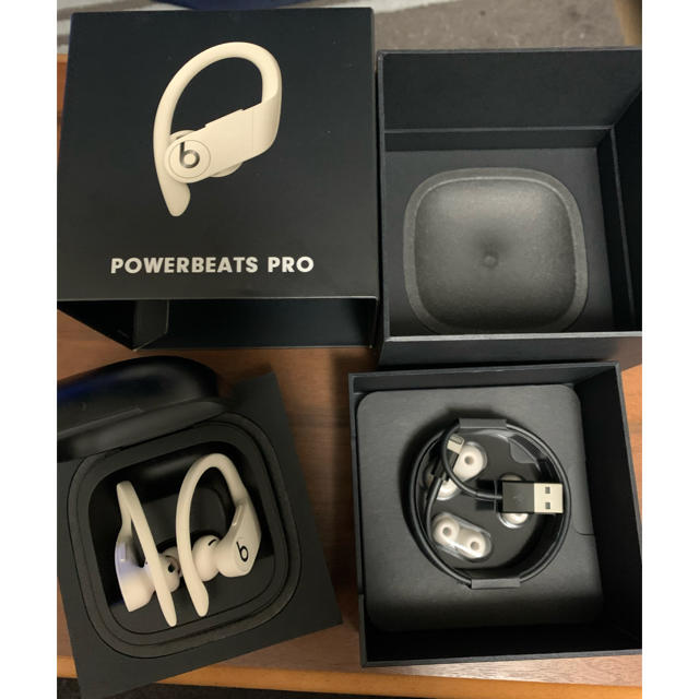 Powerbeats pro アイボリー