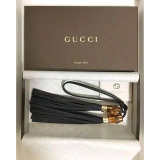 グッチ(Gucci)の✴︎新品未使用✴︎GUCCI グッチ　バンブー　タッセル　チャーム　ブラック(キーホルダー)