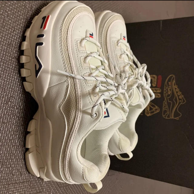 FILA スニーカー 1