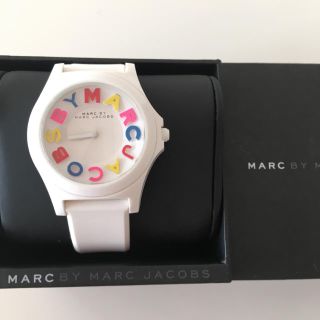 マークバイマークジェイコブス(MARC BY MARC JACOBS)のマークジェイコブス★ホワイトウォッチ！(腕時計)