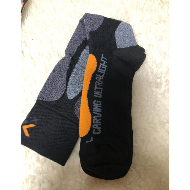 X-SOCKS 機能性ソックス スキーカービングウルトラライト試着 スポーツ/アウトドアのスキー(ウエア)の商品写真