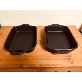 ストウブ(STAUB)のストウブ  レクタンギュラー  マットブラック　２枚(食器)