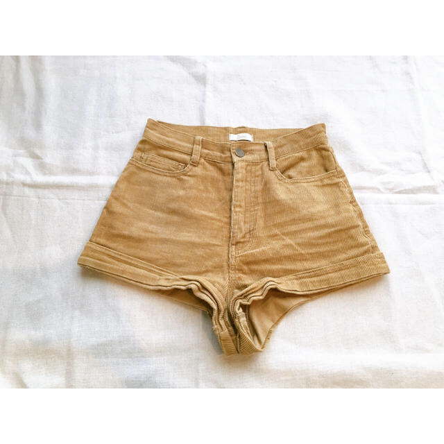 処分【juemi】High-Waisted Corduroy Shorts 💜 レディースのパンツ(ショートパンツ)の商品写真