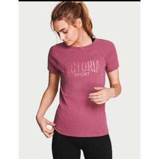 ヴィクトリアズシークレット(Victoria's Secret)の新作ヴィクトリアシークレットロゴスポーツウエアtシャツxsヨガやワークアウトに(ヨガ)