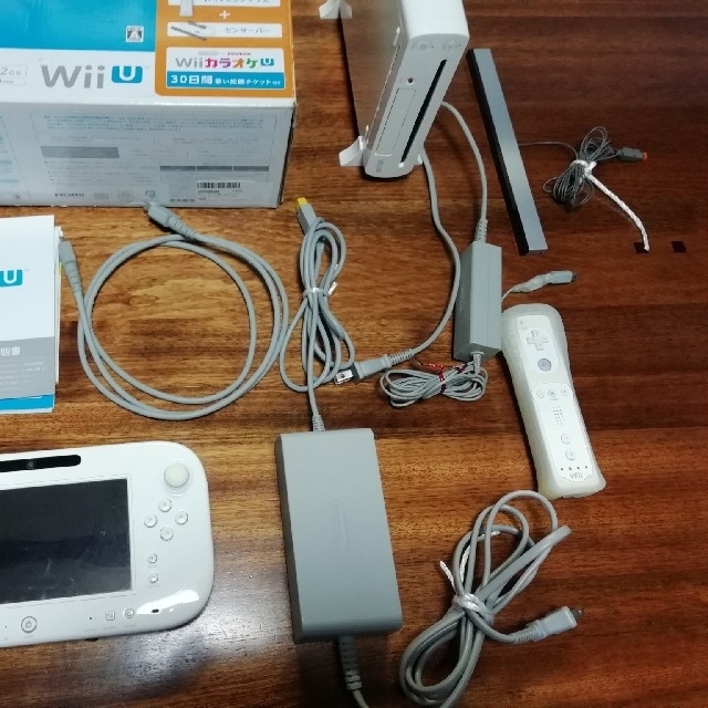 Wii U すぐに遊べるファミリープレミアムセット＋ソフト5本とコントローラ3式 2