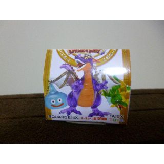 ☆ドラゴンクエスト クリスタルモンスターズ キーチェーンフィギュア（単品）☆(アニメ/ゲーム)