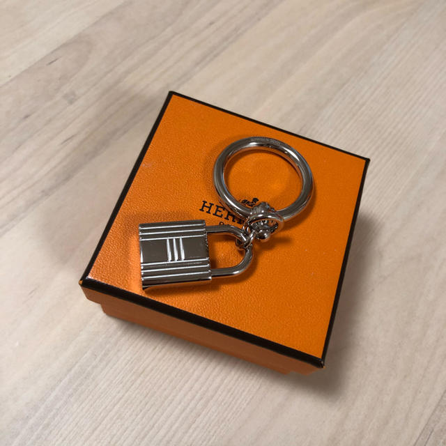 Hermes(エルメス)のエルメス　カデナ　スカーフリング レディースのファッション小物(バンダナ/スカーフ)の商品写真