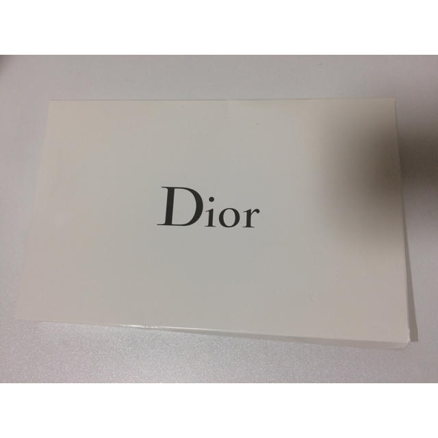 Dior(ディオール)のディオール ポーチ 2020限定 白 ピンク DIOR レディースのファッション小物(ポーチ)の商品写真