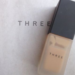 スリー(THREE)のTHREE＊メーキャップベース(化粧下地)