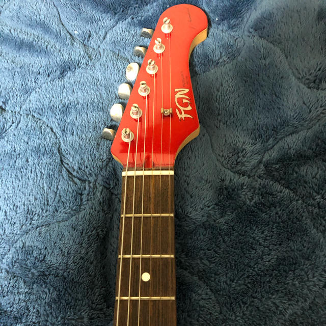 fgn ムスタング　モデル　エレキギター 2