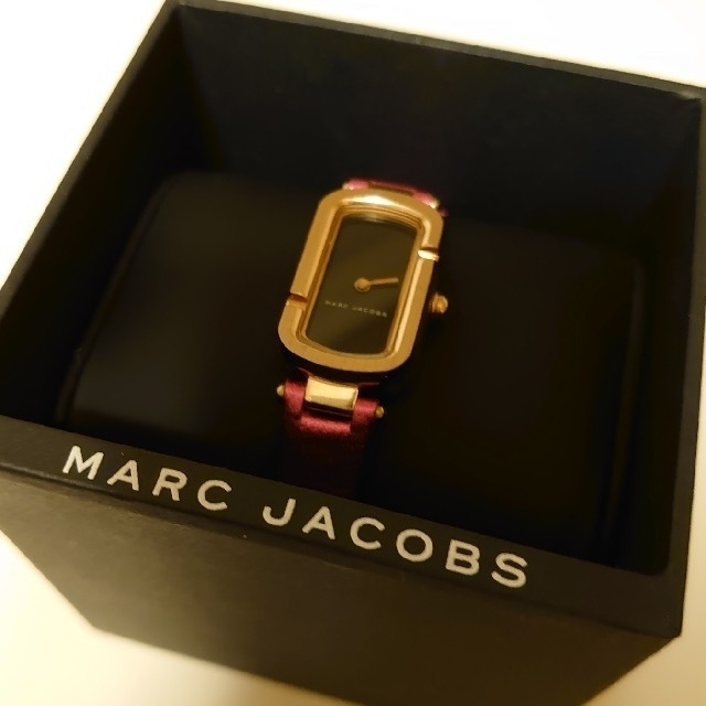 MARC JACOBS(マークジェイコブス)のMuu様専用 MARC JACOBS 腕時計 レディースのファッション小物(腕時計)の商品写真
