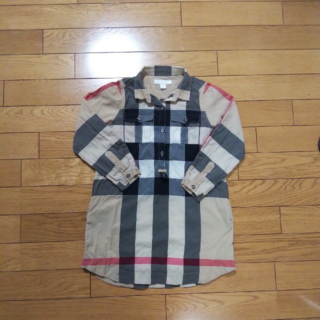 BURBERRY 6Y(116㎝） キッズ/ベビー/マタニティのキッズ服女の子用(90cm~)(Tシャツ/カットソー)の商品写真