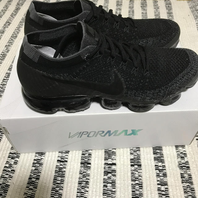 【1回着用】VAPORMAX FLYKNIT triple black 27.0