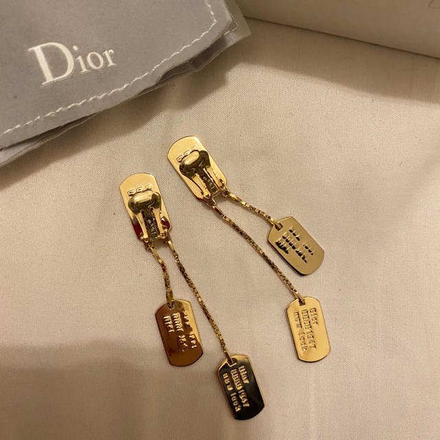 Christian Dior(クリスチャンディオール)の【新品】 Christian Dior プレートイヤリング　ピンクゴールド レディースのアクセサリー(イヤリング)の商品写真