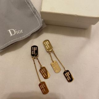 クリスチャンディオール(Christian Dior)の【新品】 Christian Dior プレートイヤリング　ピンクゴールド(イヤリング)