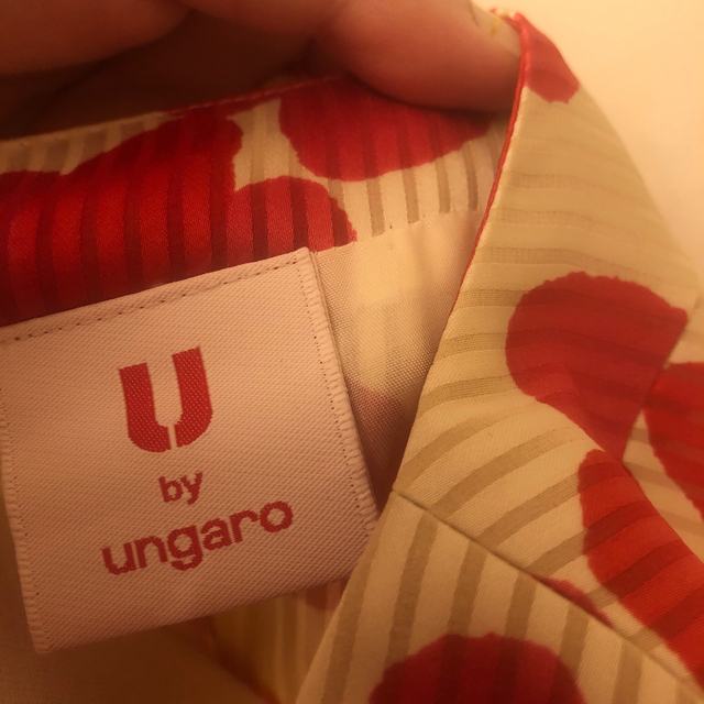 U by ungaro(ユーバイウンガロ)のワンピース レディースのワンピース(ひざ丈ワンピース)の商品写真