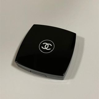 シャネル(CHANEL)のシャネル プードル ユニヴェルセル コンパクト 30 ナチュレル CHANEL (ファンデーション)