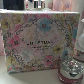 ジルスチュアート(JILLSTUART)のジル♡限定チーク11番  オマケ付き(チーク)