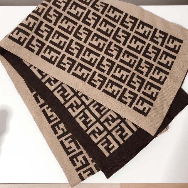 FENDI マフラー | gulatilaw.com